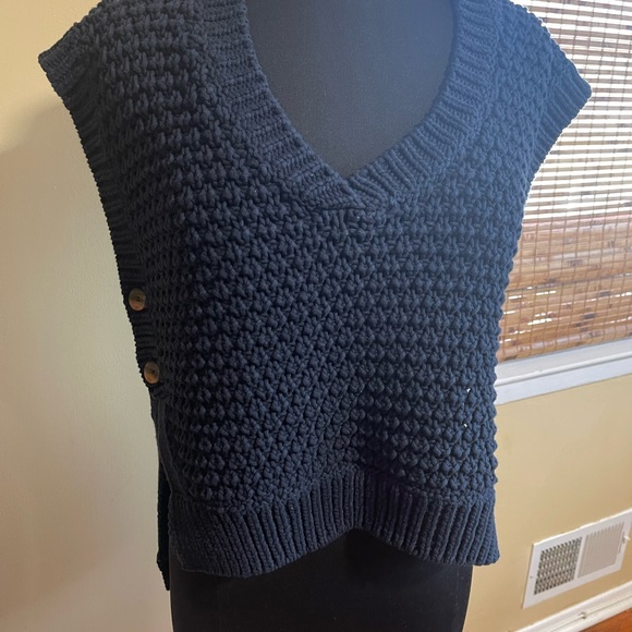 Maeve sweater vest (navy) - Picture 5 of 6